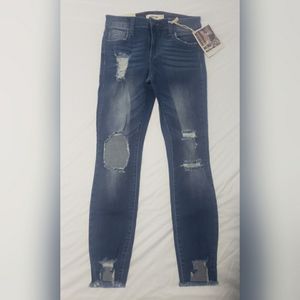 NWT Size 3 Cello jeans destructed fray step hem